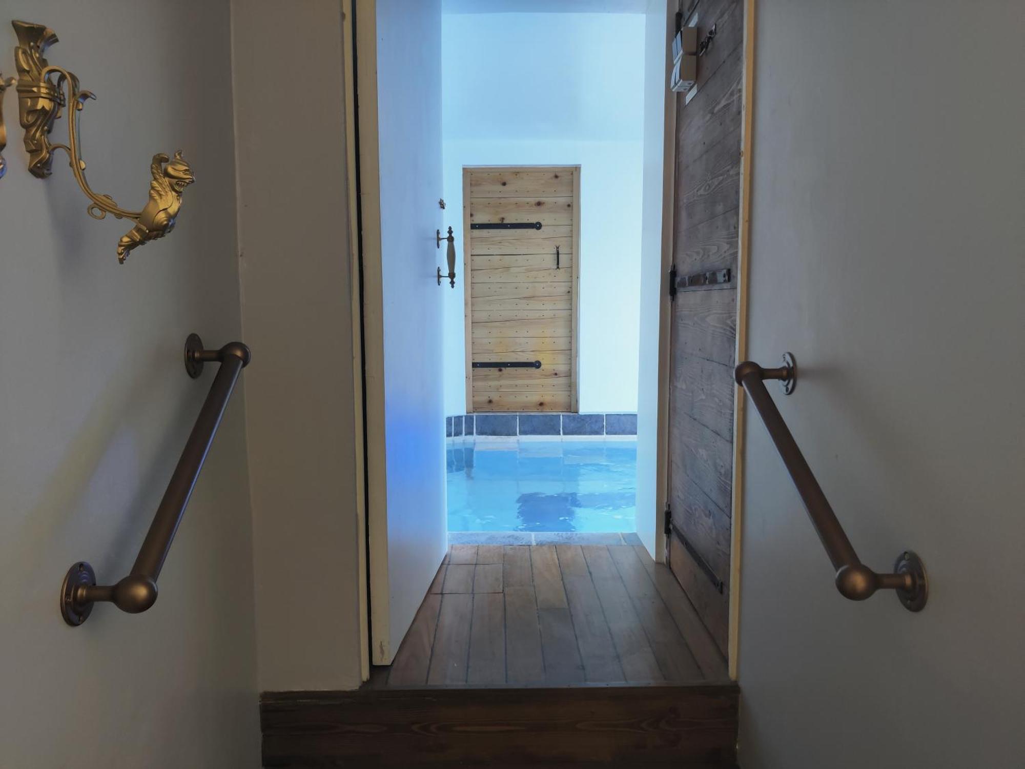 Mas Du Versadou, Dans Un Espace Naturel Protege, Piscine Couverte Chauffee Toute L'Annee, Spa Et Salle De Jeux Saint-Gilles  Phòng bức ảnh
